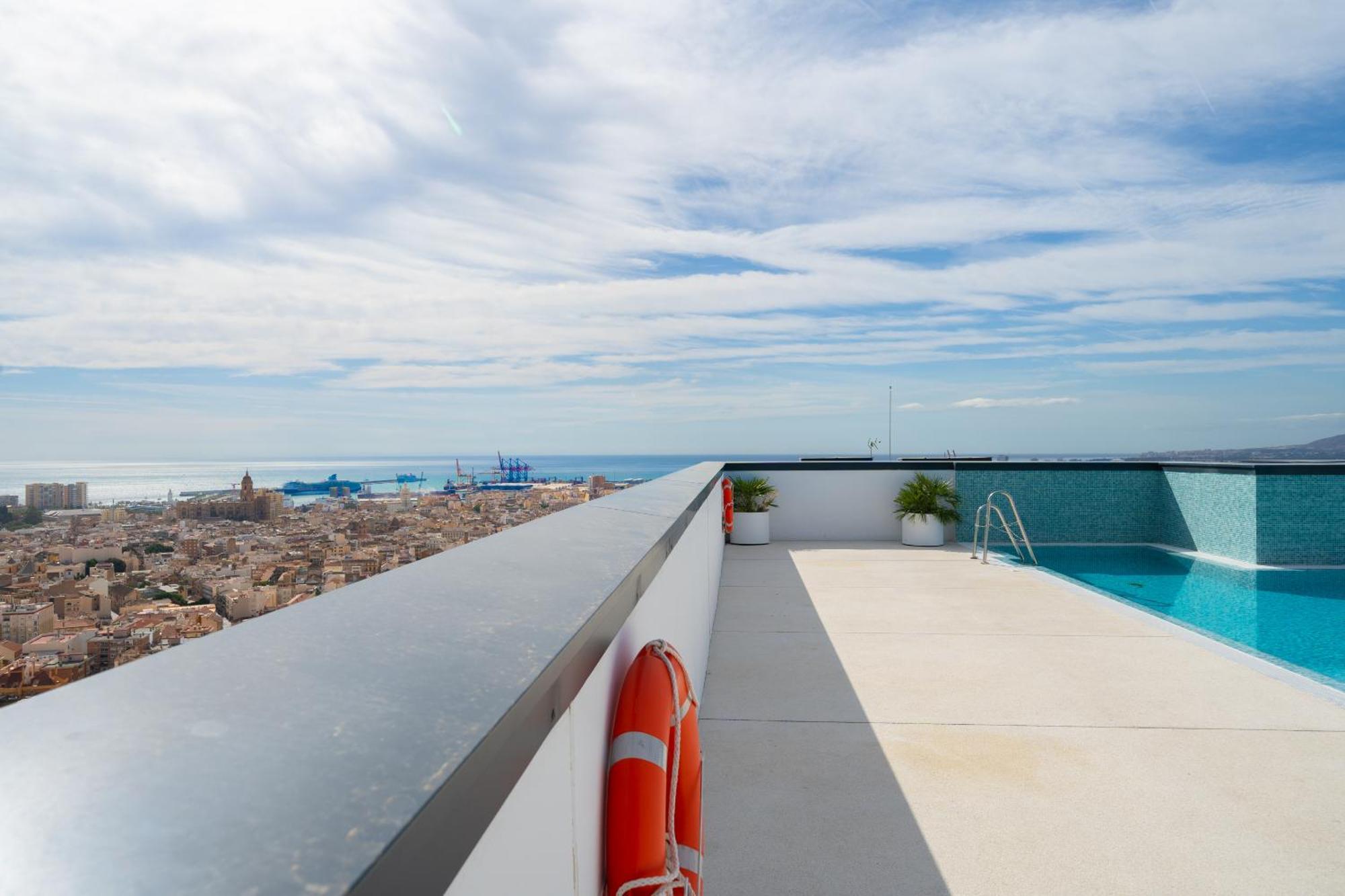Xpce Urban 4 Malaga Skyline - Free Parking Apartamento Exterior foto