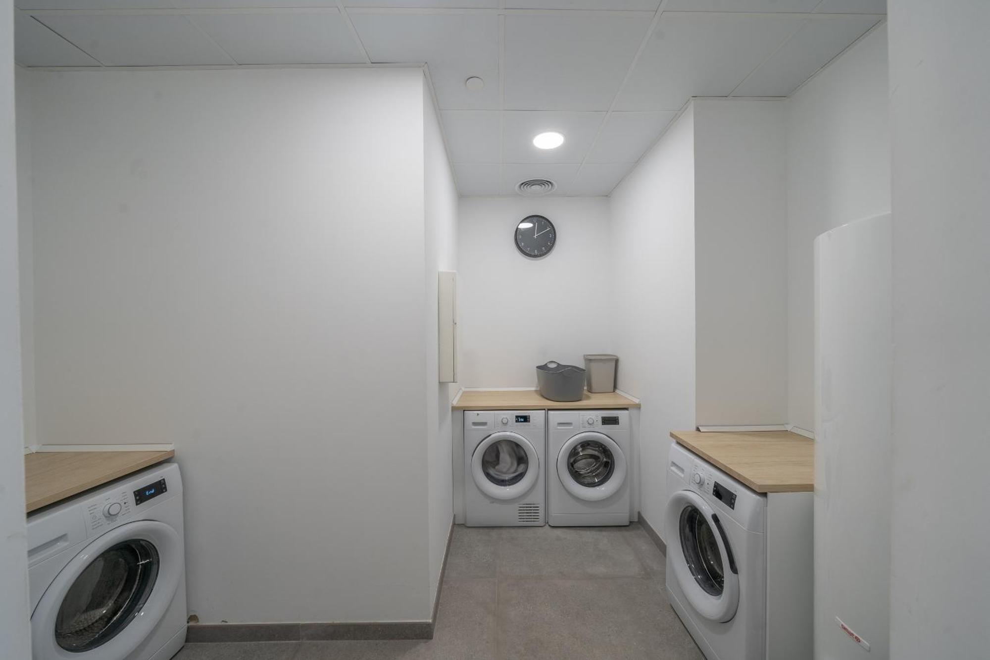 Xpce Urban 4 Malaga Skyline - Free Parking Apartamento Exterior foto